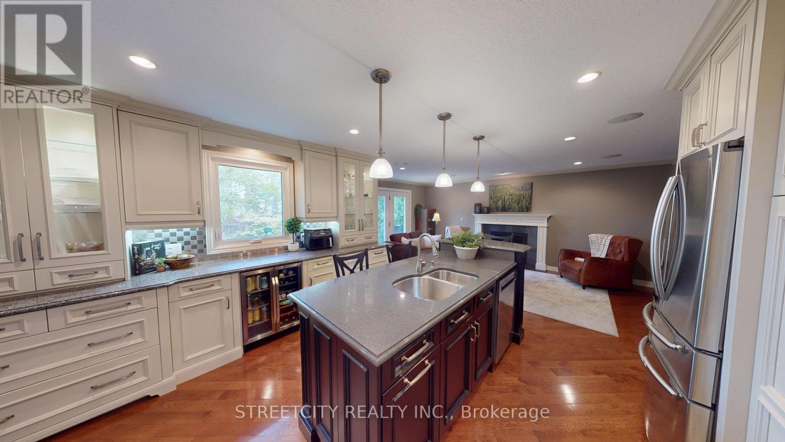 138 Guildford Crescent, London South, Ontario  N6J 3Y6 - Photo 11 - X12459789