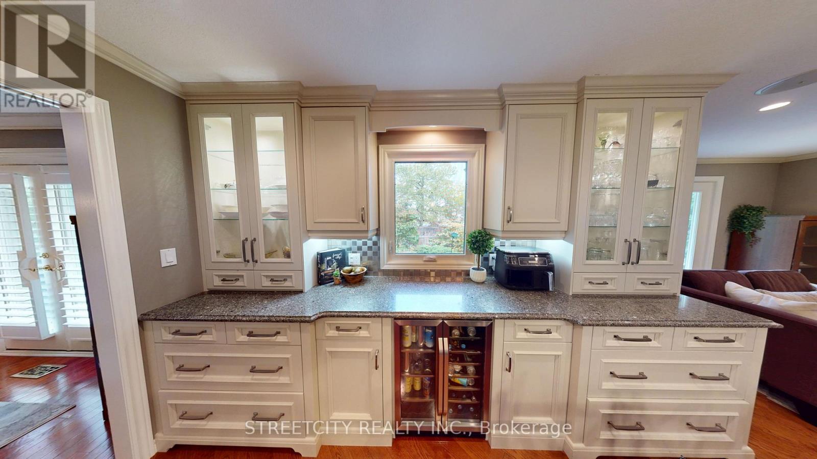 138 Guildford Crescent, London South, Ontario  N6J 3Y6 - Photo 13 - X12459789
