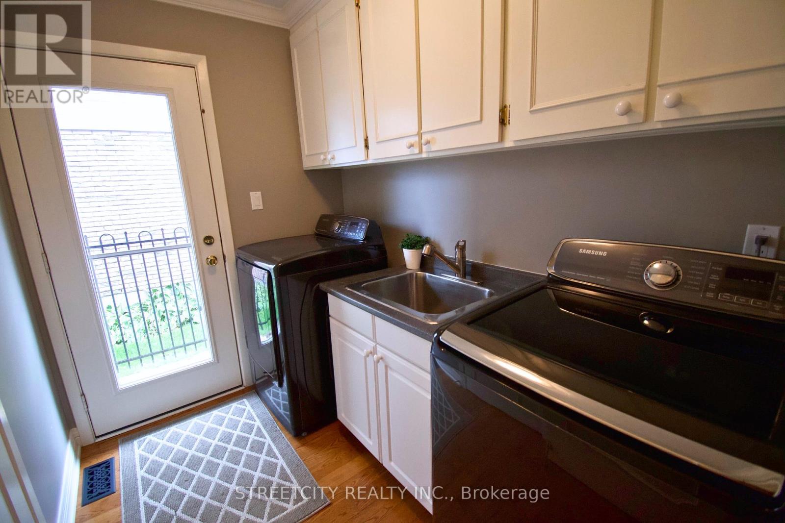 138 Guildford Crescent, London South, Ontario  N6J 3Y6 - Photo 17 - X12459789