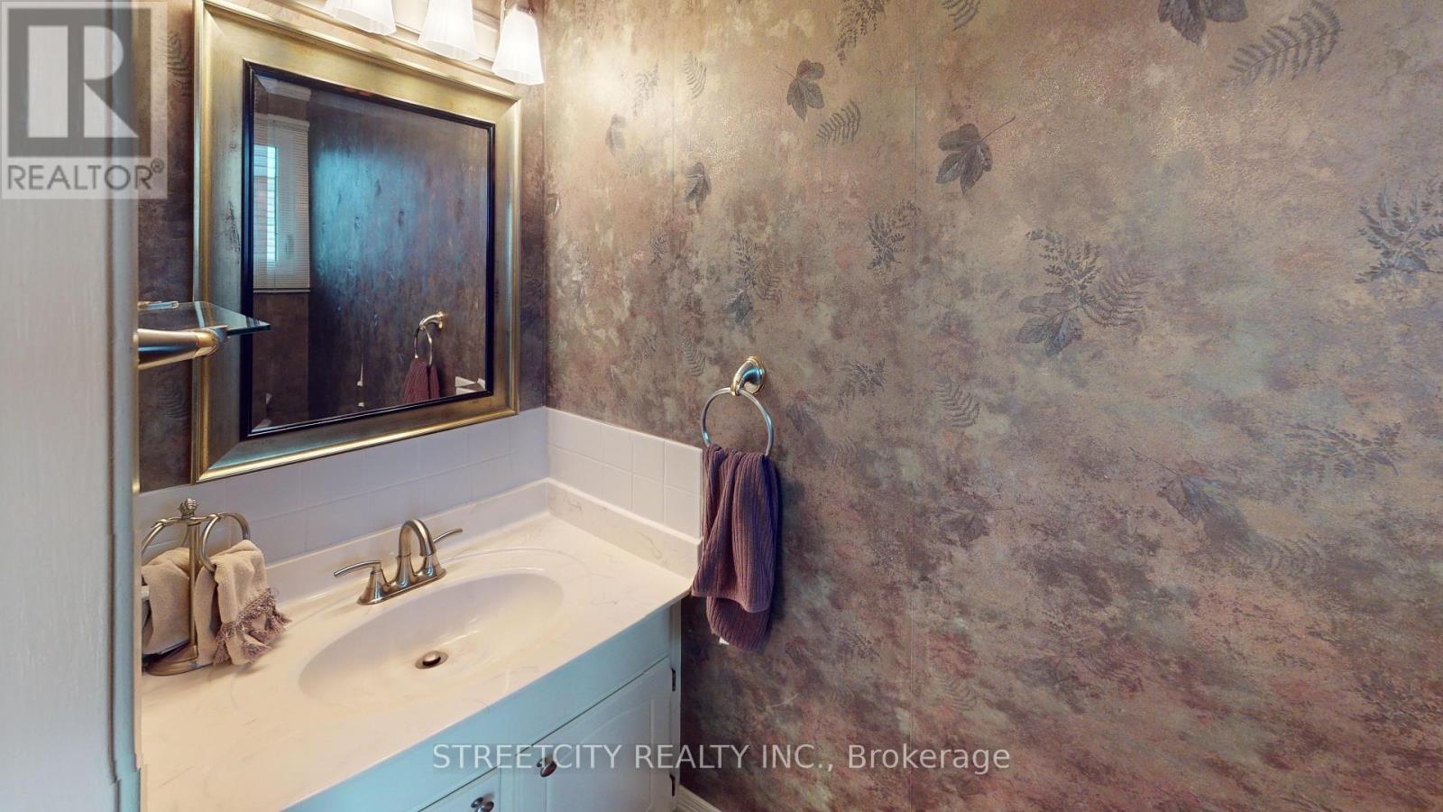 138 Guildford Crescent, London South, Ontario  N6J 3Y6 - Photo 18 - X12459789