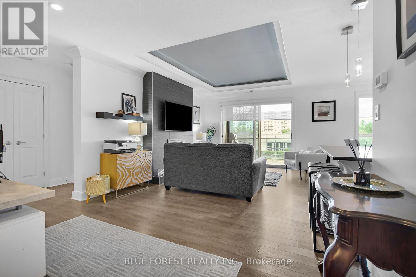 307 - 340 Sugarcreek Trail, London North, Ontario  N6H 0G4 - Photo 7 - X12459822