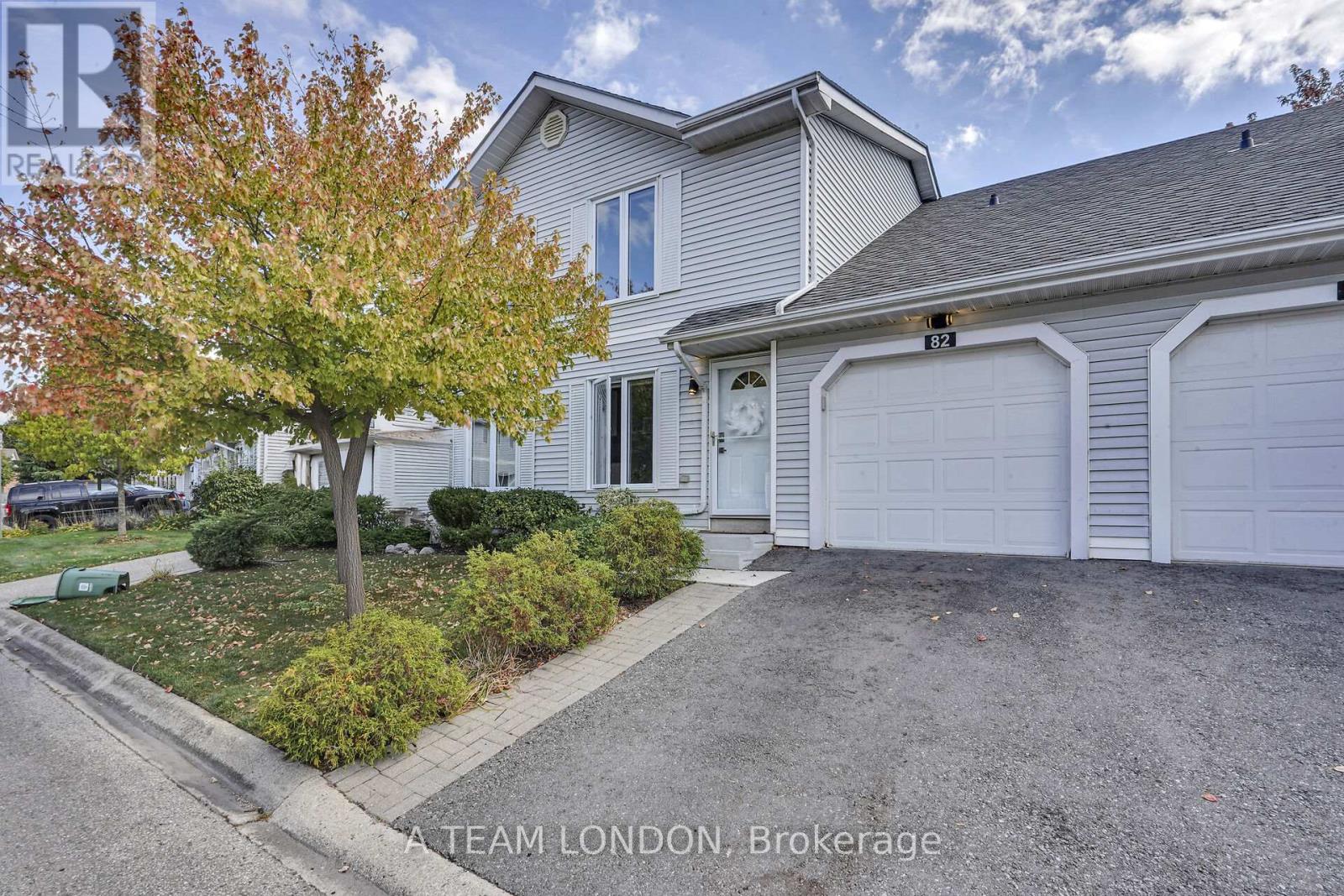 82 - 120 CENTRE STREET, London South, Ontario