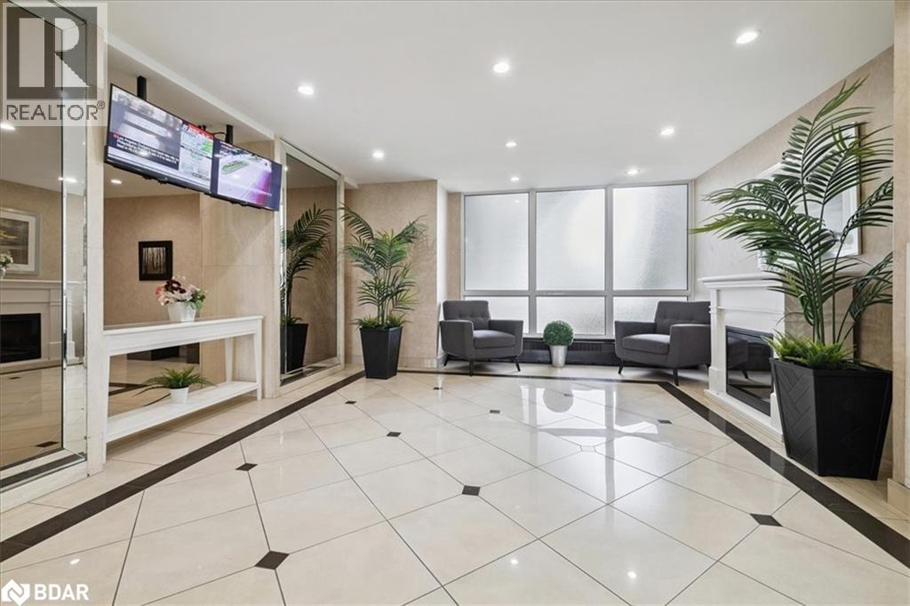 1515 Lakeshore Road E Unit# 1404, Mississauga, Ontario  L5E 3E3 - Photo 4 - 40778350