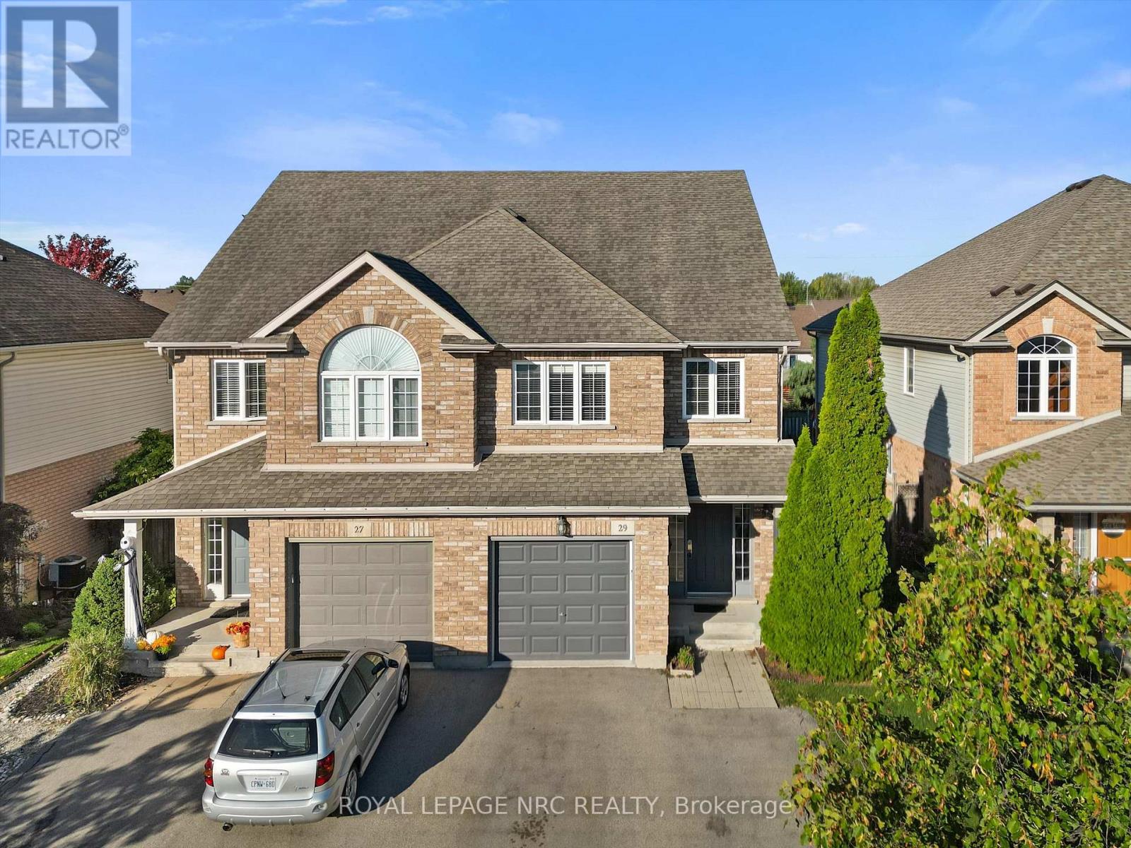 29 Mcbride Drive, St. Catharines, Ontario  L2S 3Z8 - Photo 2 - X12459808