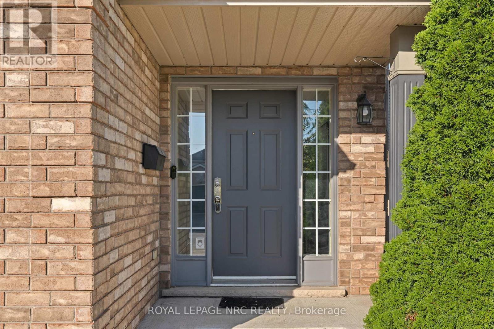 29 Mcbride Drive, St. Catharines, Ontario  L2S 3Z8 - Photo 3 - X12459808