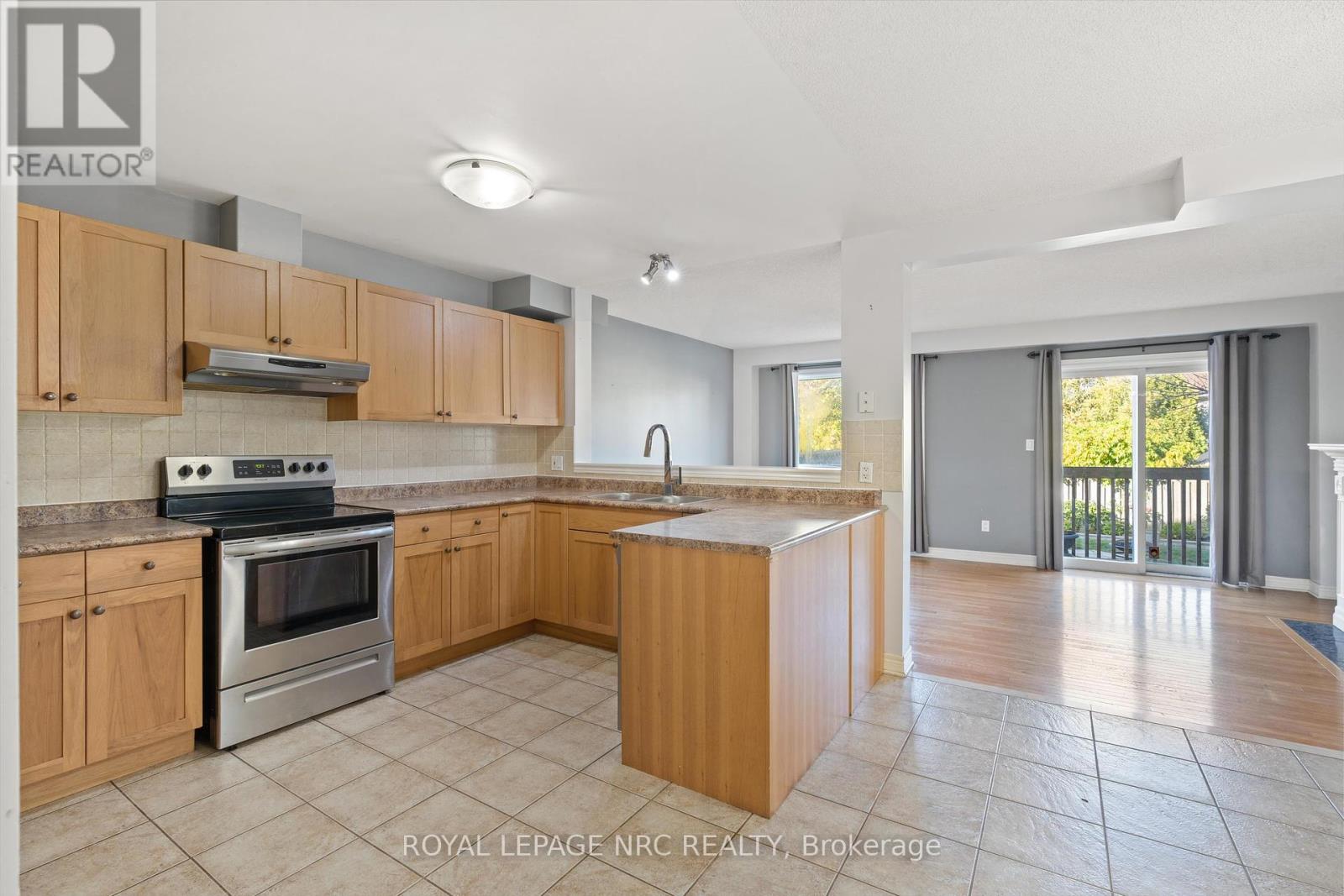 29 Mcbride Drive, St. Catharines, Ontario  L2S 3Z8 - Photo 7 - X12459808