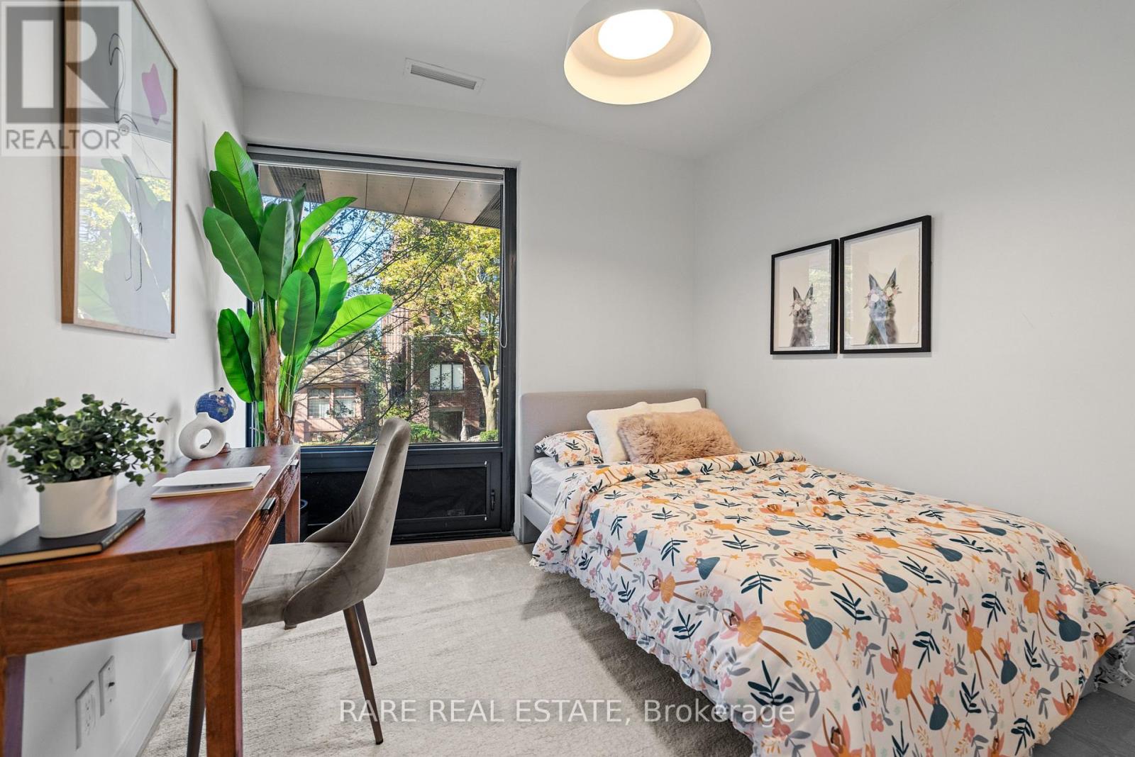 377 Sorauren Avenue, Toronto, Ontario  M6R 0A4 - Photo 13 - W12459645