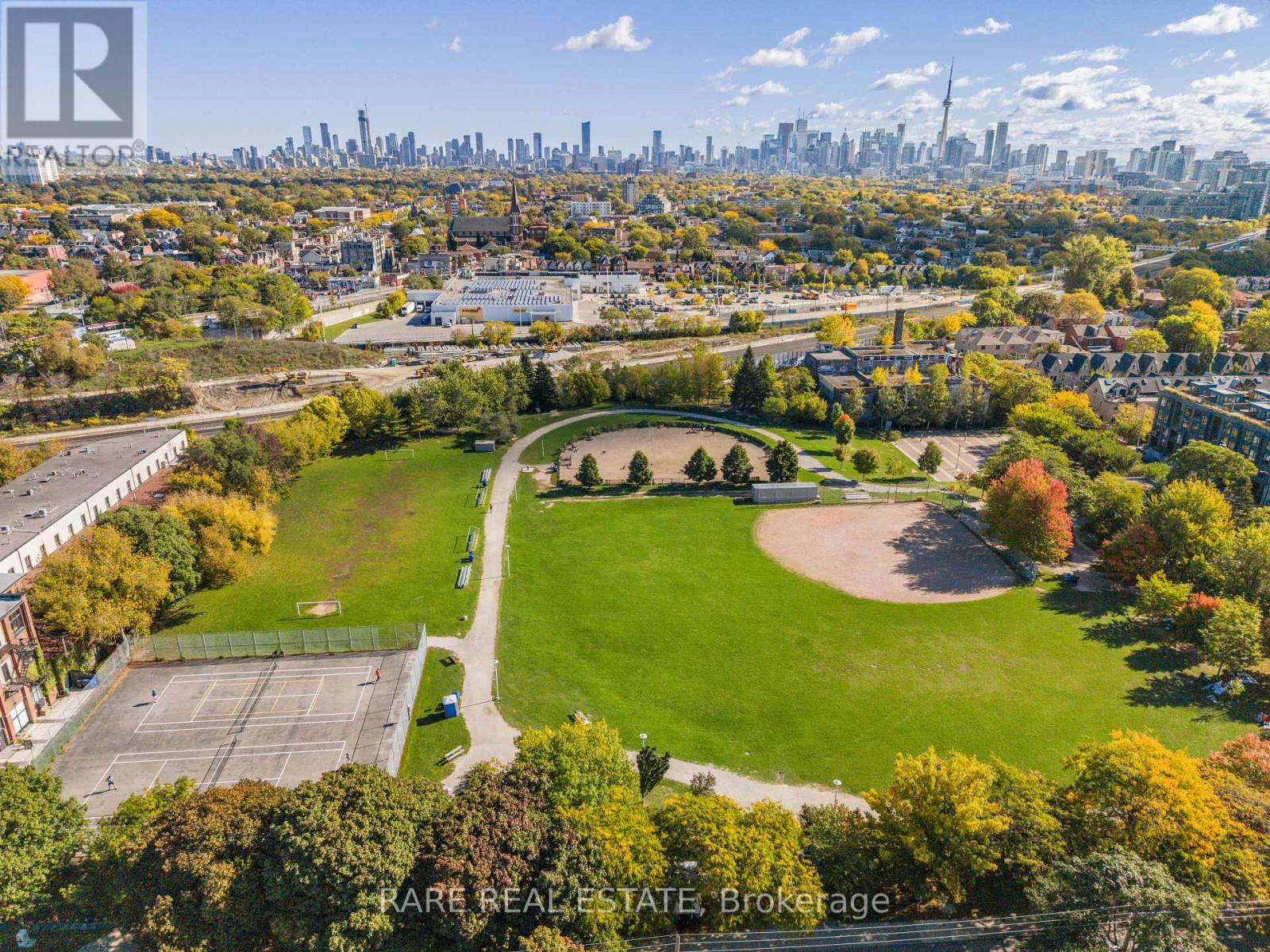 377 Sorauren Avenue, Toronto, Ontario  M6R 0A4 - Photo 18 - W12459645