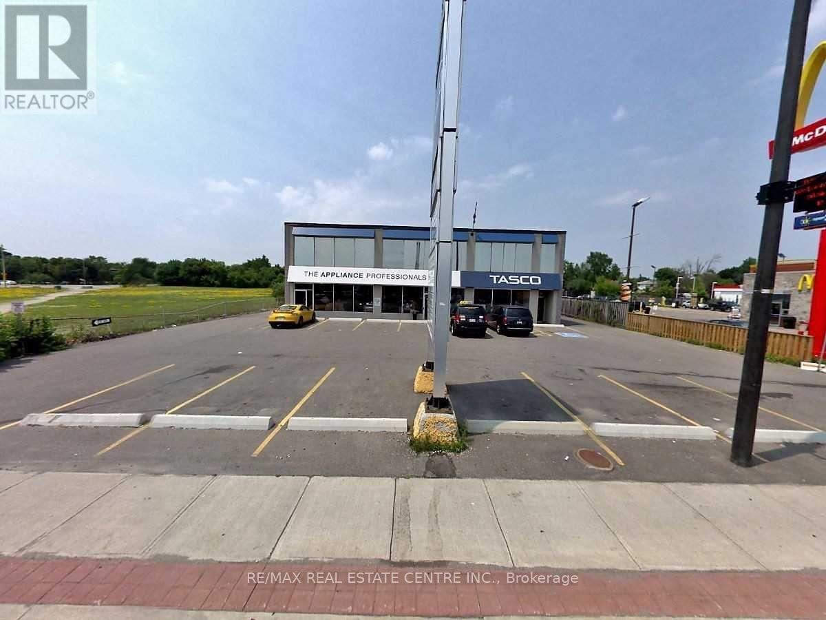 338 QUEEN STREET, Brampton, Ontario