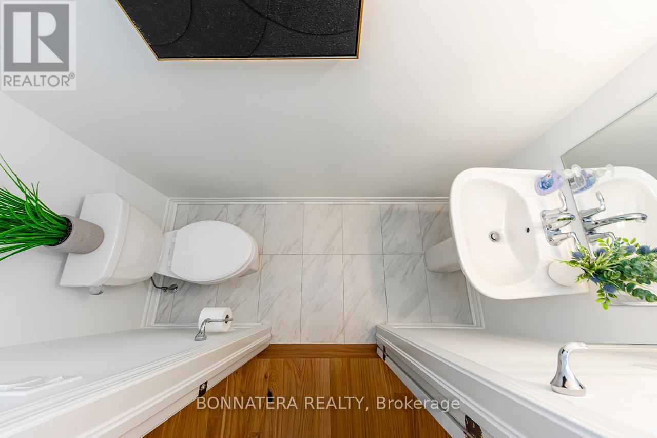 1228 Granary Street, Oakville, Ontario  L6H 7Y4 - Photo 16 - W12459661