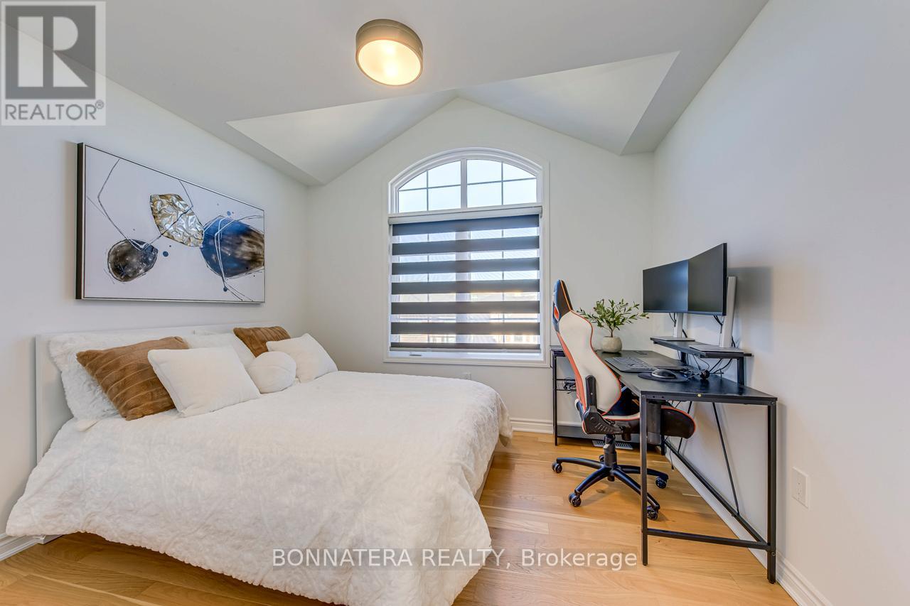 1228 Granary Street, Oakville, Ontario  L6H 7Y4 - Photo 24 - W12459661