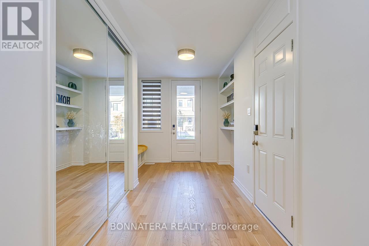 1228 Granary Street, Oakville, Ontario  L6H 7Y4 - Photo 4 - W12459661