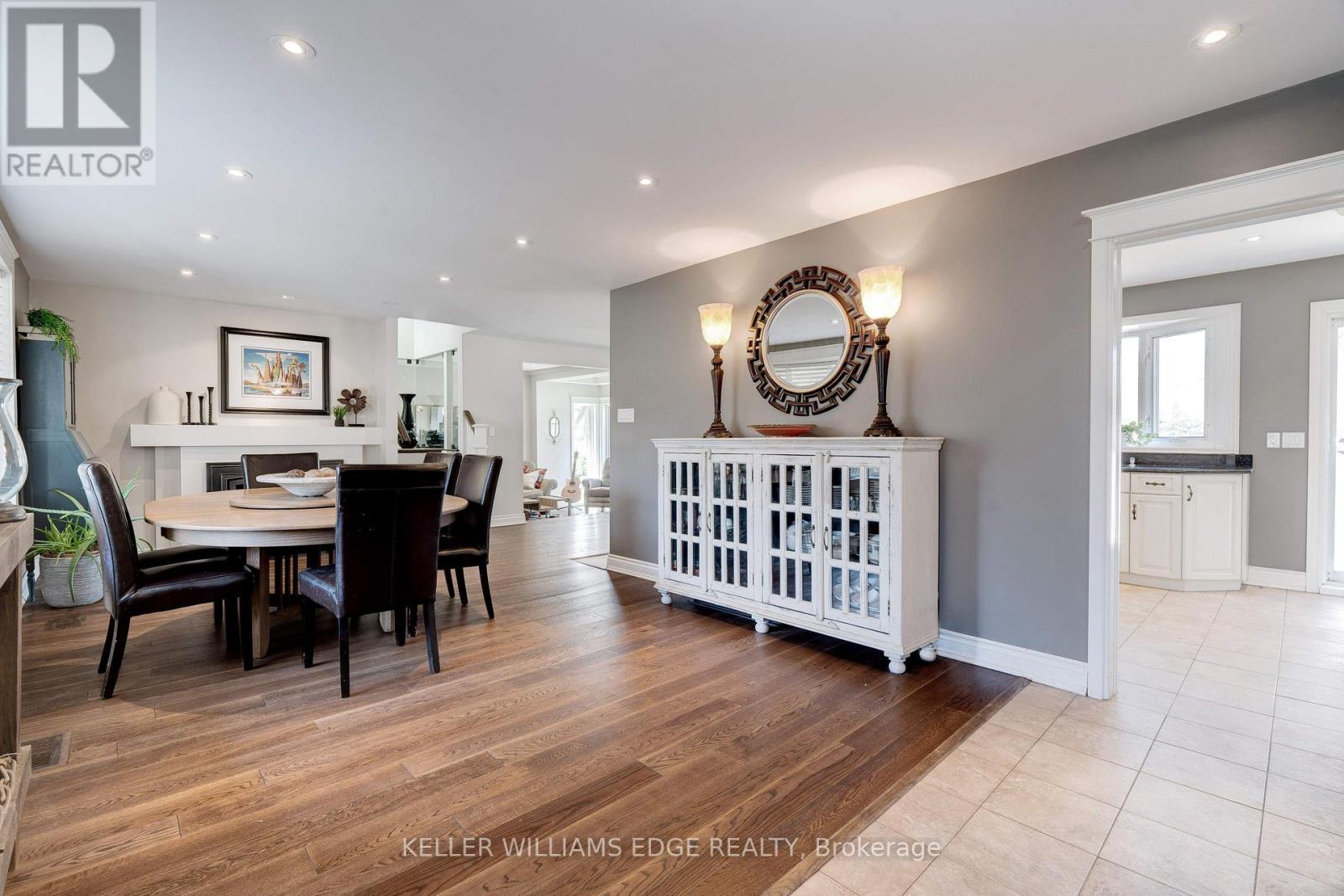 4391 Lakeshore Road, Burlington, Ontario  L7L 1B3 - Photo 6 - W12459666