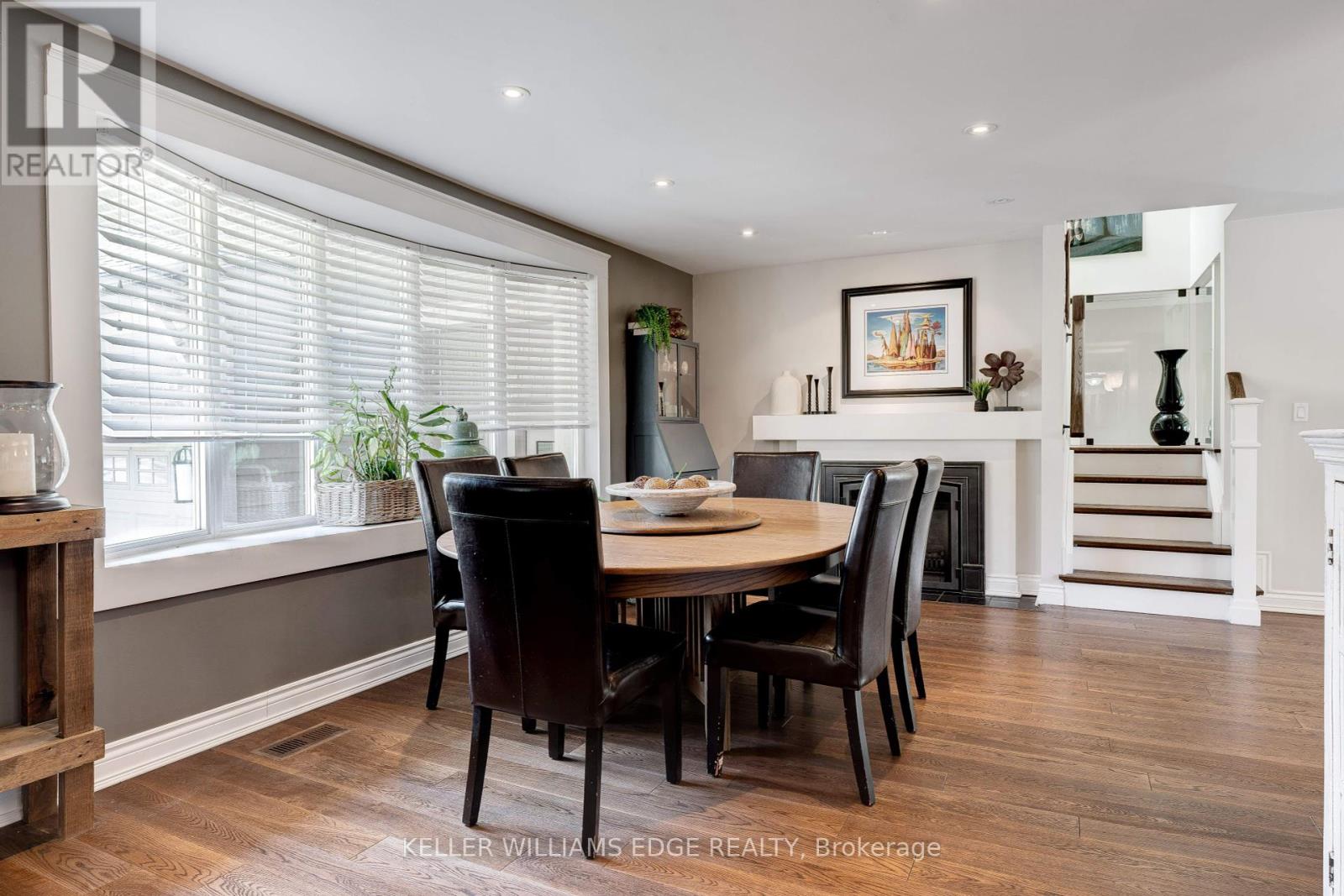 4391 Lakeshore Road, Burlington, Ontario  L7L 1B3 - Photo 9 - W12459666