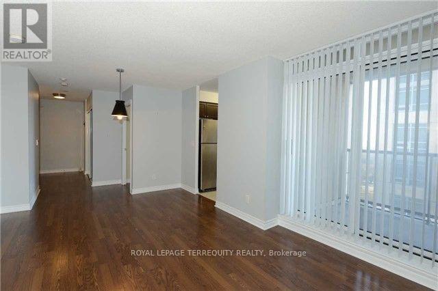 1503 - 5 Michael Power Place, Toronto, Ontario  M9A 0A3 - Photo 5 - W12459679