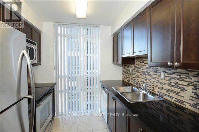 1503 - 5 Michael Power Place, Toronto, Ontario  M9A 0A3 - Photo 9 - W12459679