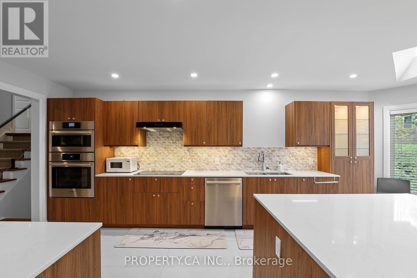 132 Princess Anne Crescent, Toronto, Ontario  M9A 2R6 - Photo 15 - W12459683