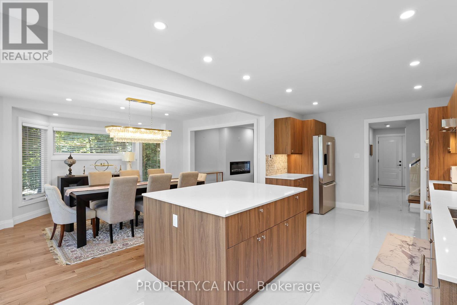 132 Princess Anne Crescent, Toronto, Ontario  M9A 2R6 - Photo 17 - W12459683
