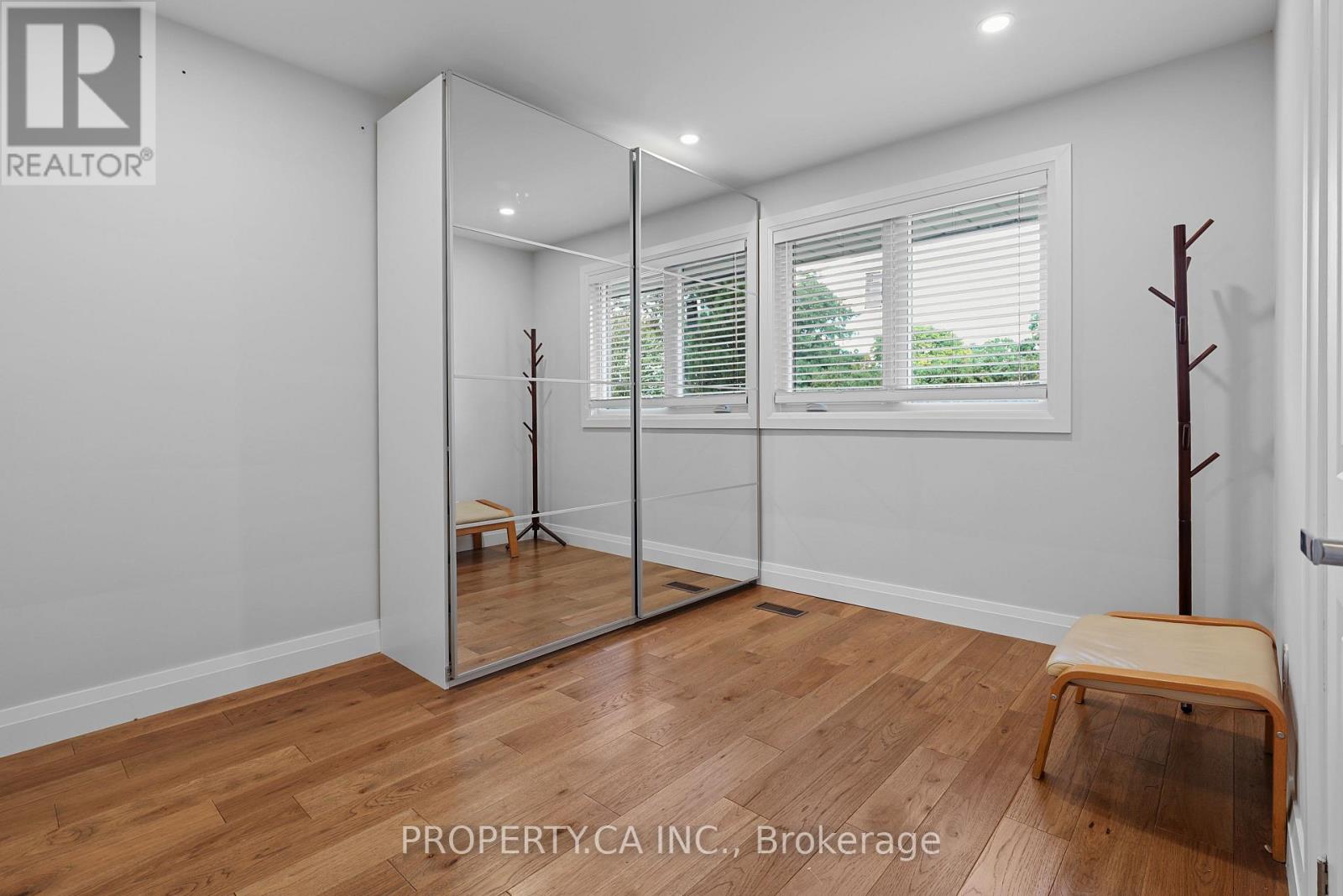 132 Princess Anne Crescent, Toronto, Ontario  M9A 2R6 - Photo 28 - W12459683