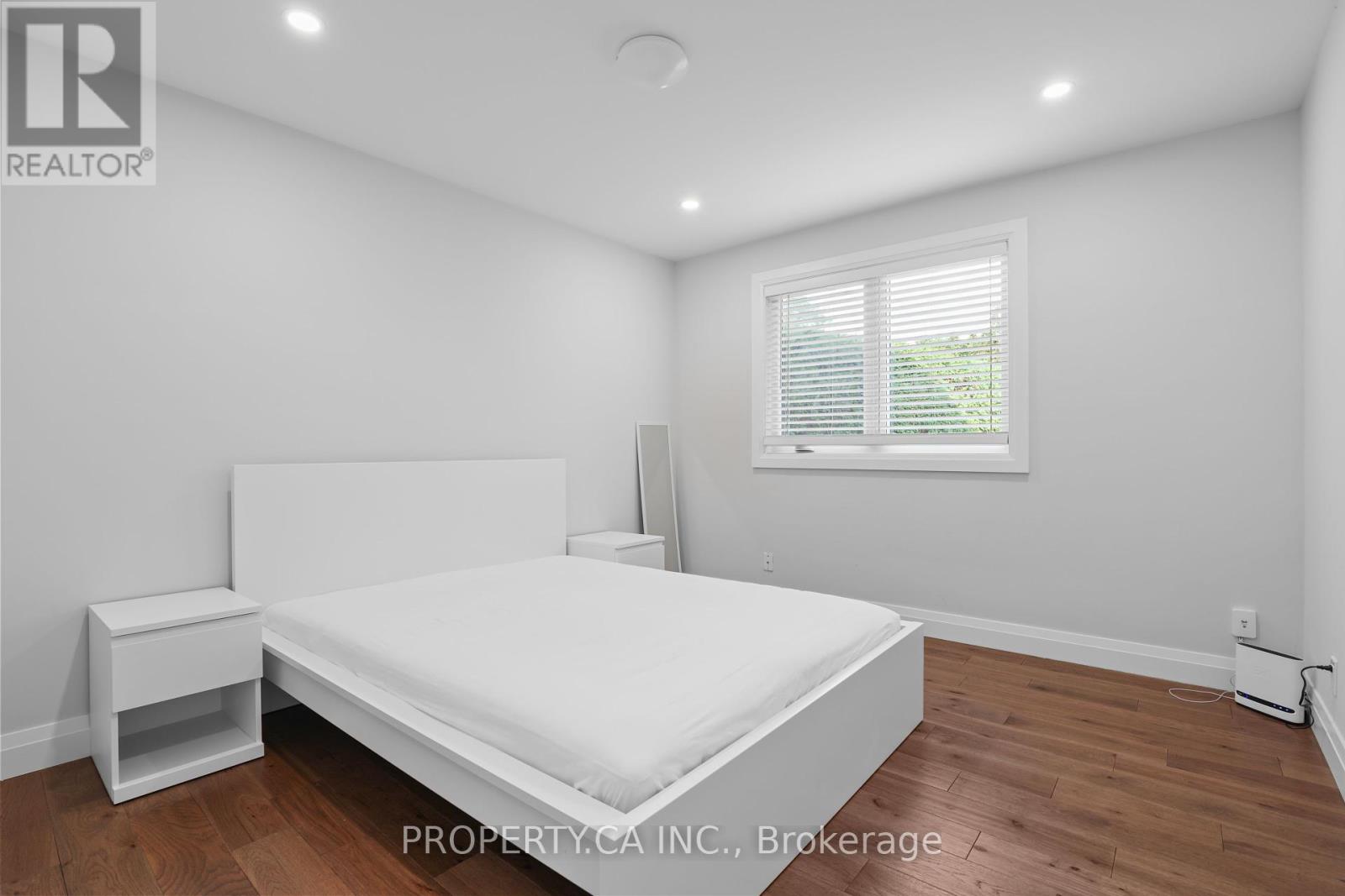 132 Princess Anne Crescent, Toronto, Ontario  M9A 2R6 - Photo 29 - W12459683