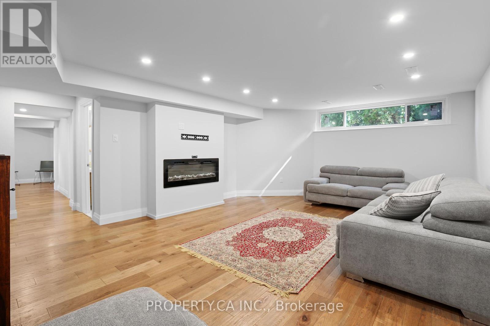 132 Princess Anne Crescent, Toronto, Ontario  M9A 2R6 - Photo 32 - W12459683