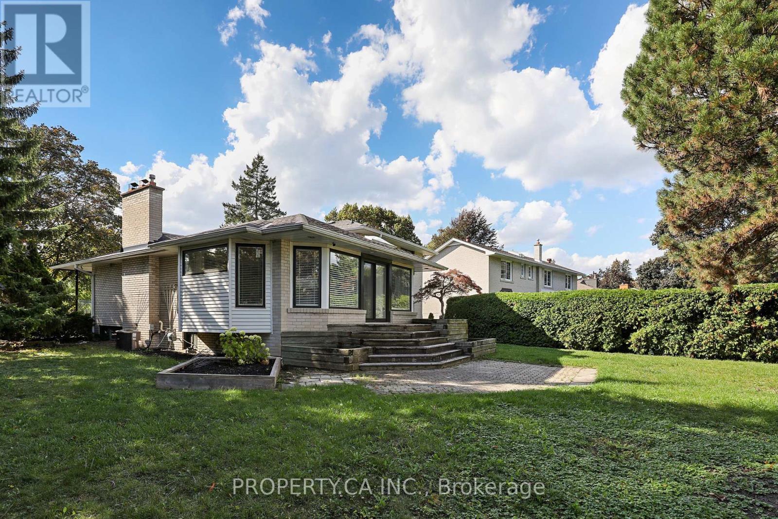 132 Princess Anne Crescent, Toronto, Ontario  M9A 2R6 - Photo 39 - W12459683