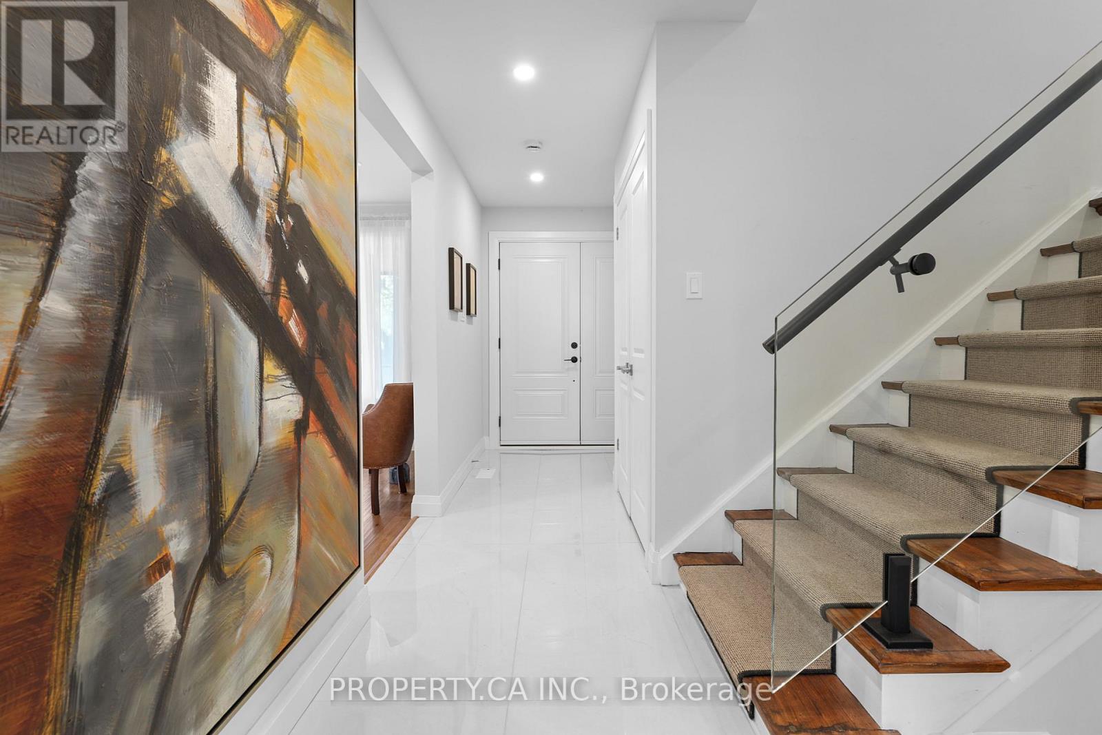 132 Princess Anne Crescent, Toronto, Ontario  M9A 2R6 - Photo 4 - W12459683