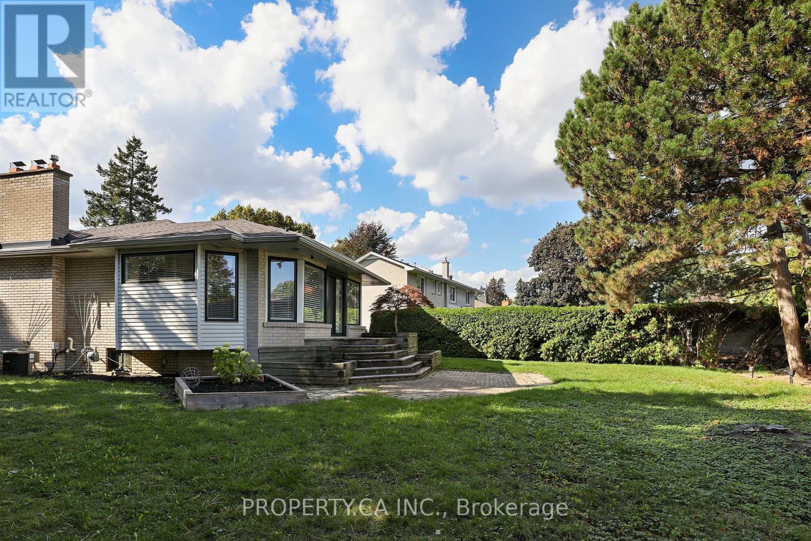 132 Princess Anne Crescent, Toronto, Ontario  M9A 2R6 - Photo 40 - W12459683