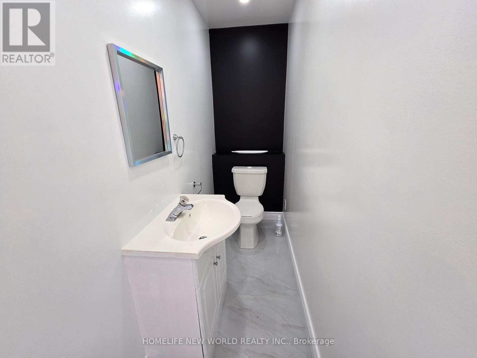 Main - 81 Taysham Crescent, Toronto, Ontario  M9V 1X1 - Photo 10 - W12459684