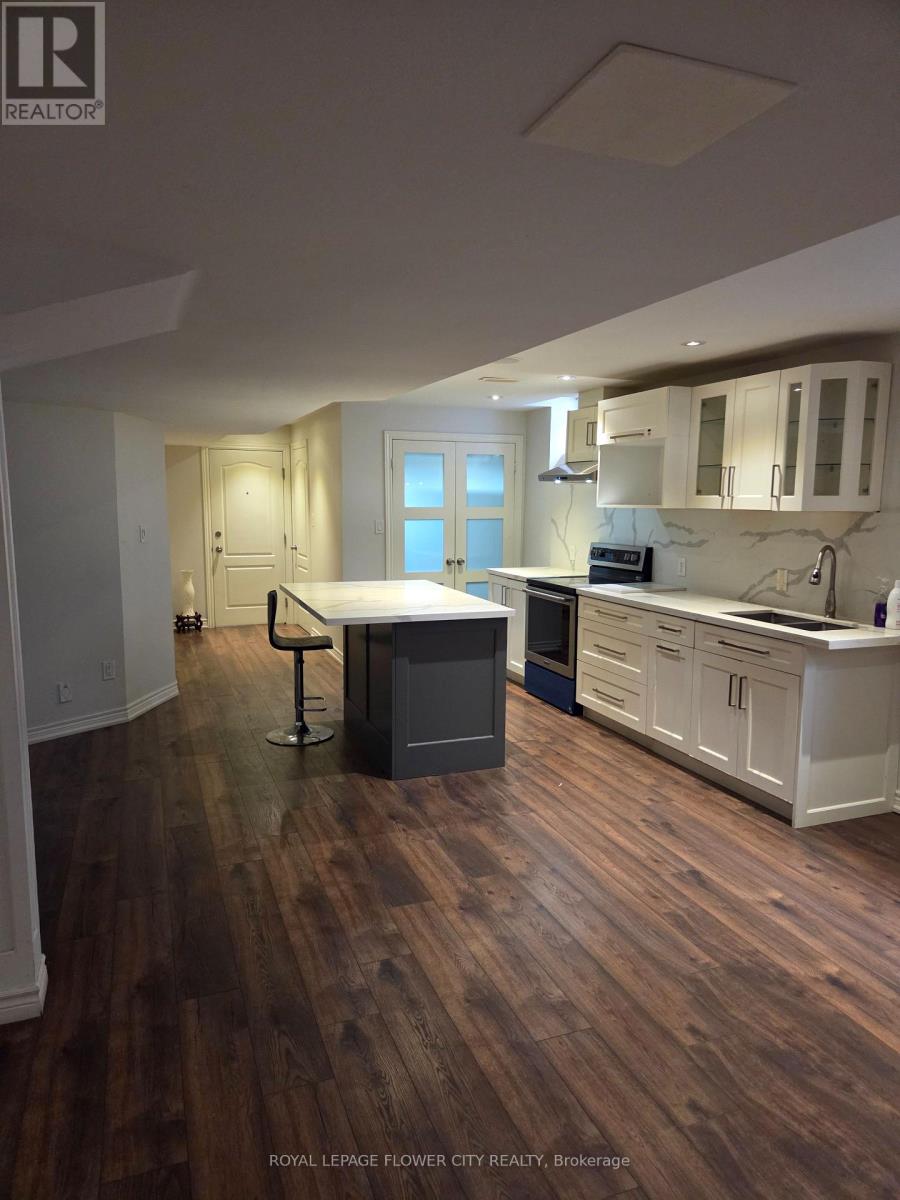 207 GARDENBROOKE TRAIL, Brampton, Ontario