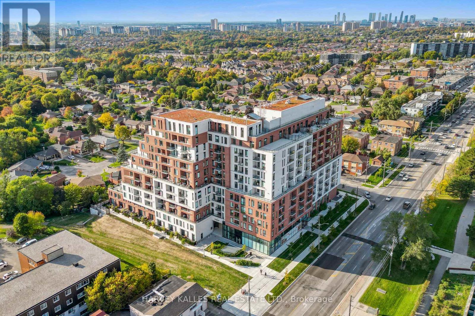 703 - 3100 Keele Street, Toronto, Ontario  M3M 0E1 - Photo 2 - W12459688