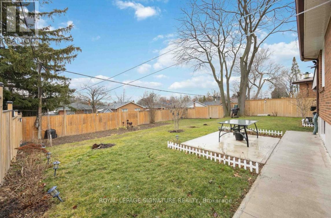 Bsmt - 3 Barwell Crescent, Toronto, Ontario  M9W 2W4 - Photo 8 - W12459701