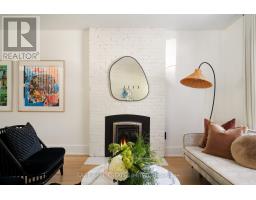 70 MEDLAND CRESCENT, Toronto, Ontario