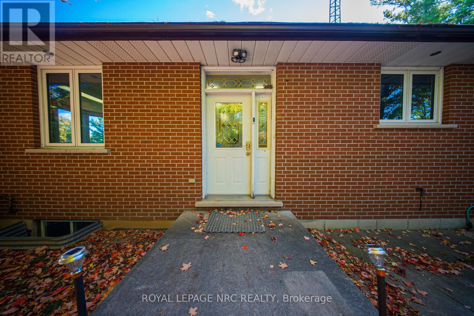 8334 Guelph Line, Milton, Ontario  L0P 1B0 - Photo 5 - W12459706