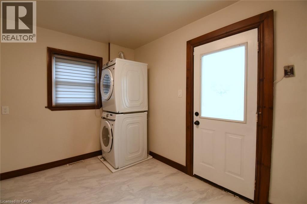 133 Fennell Avenue E, Hamilton, Ontario  L9A 1S2 - Photo 16 - 40778710