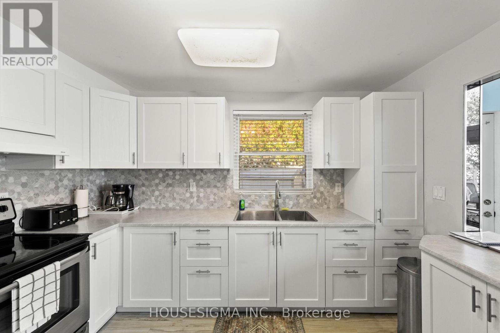 123 Fells Point Road, Kawartha Lakes, Ontario  K0M 1N0 - Photo 28 - X12459765