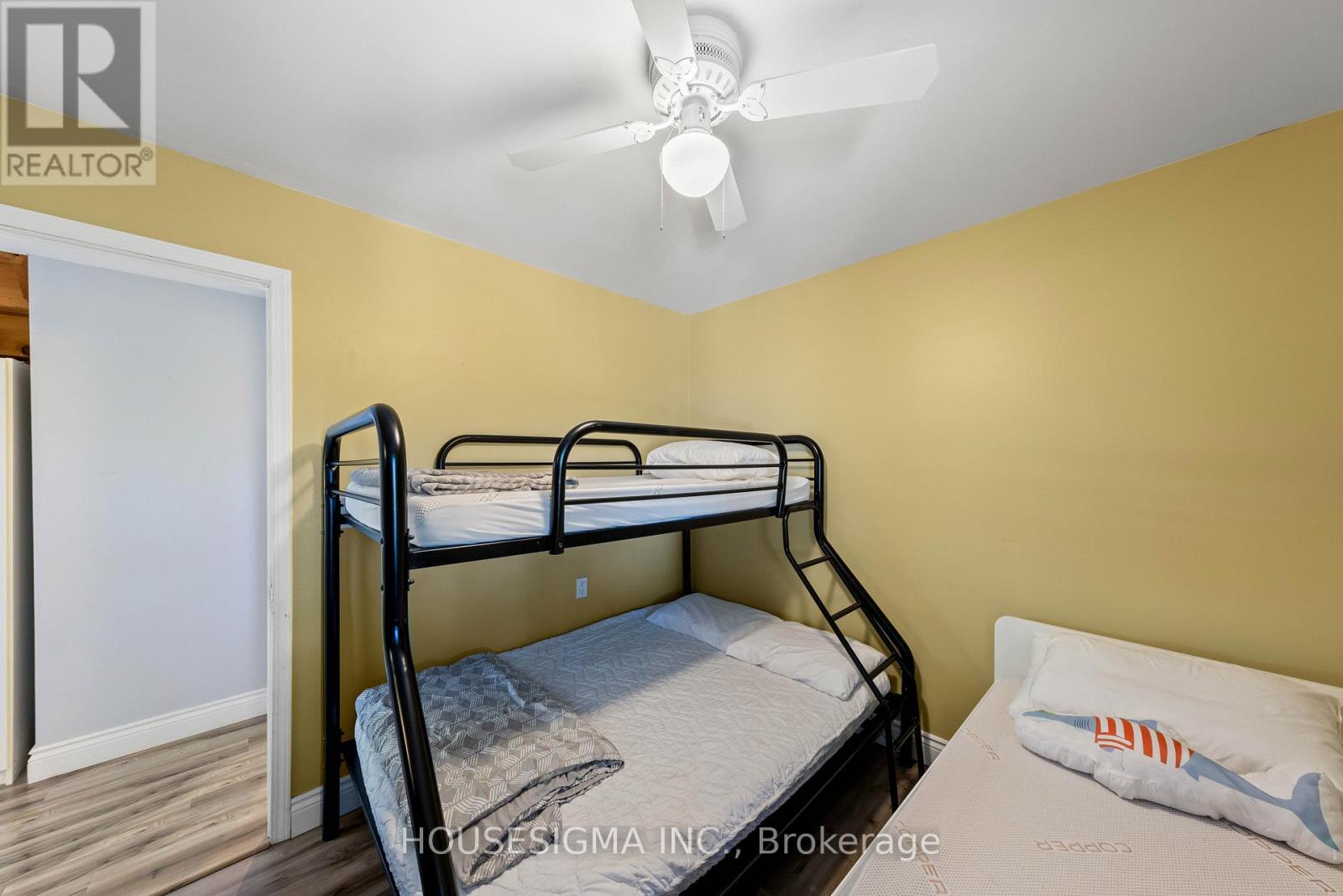 123 Fells Point Road, Kawartha Lakes, Ontario  K0M 1N0 - Photo 31 - X12459765