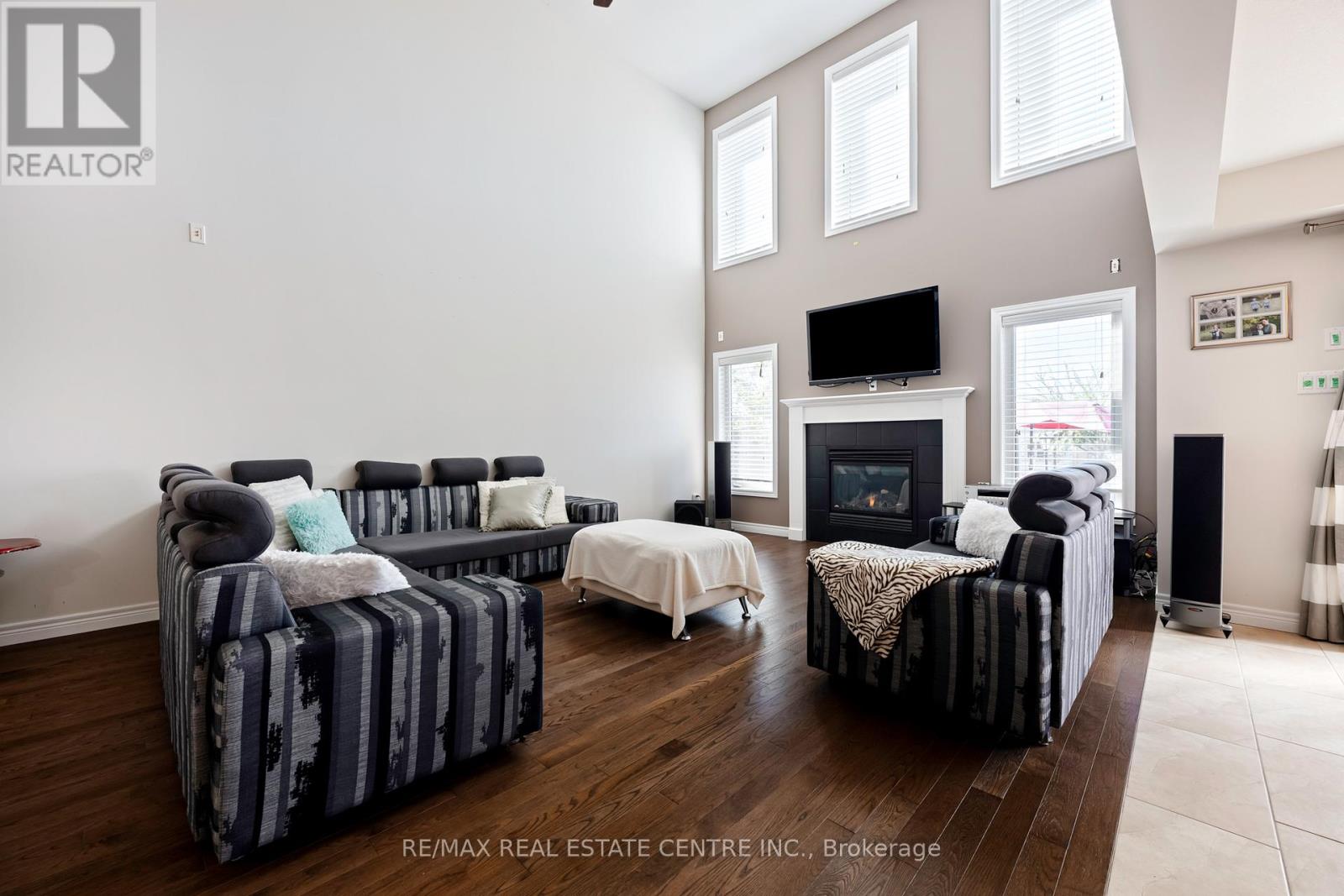 136 Taylor Drive, East Luther Grand Valley, Ontario  L9W 6P1 - Photo 7 - X12459649
