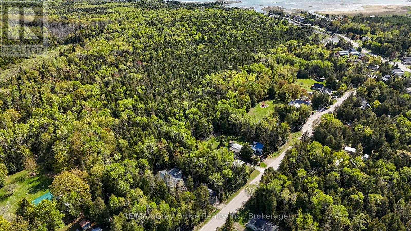 Unit 6 Stokes Bay Road, Northern Bruce Peninsula, Ontario  N0H 1W0 - Photo 3 - X12454652