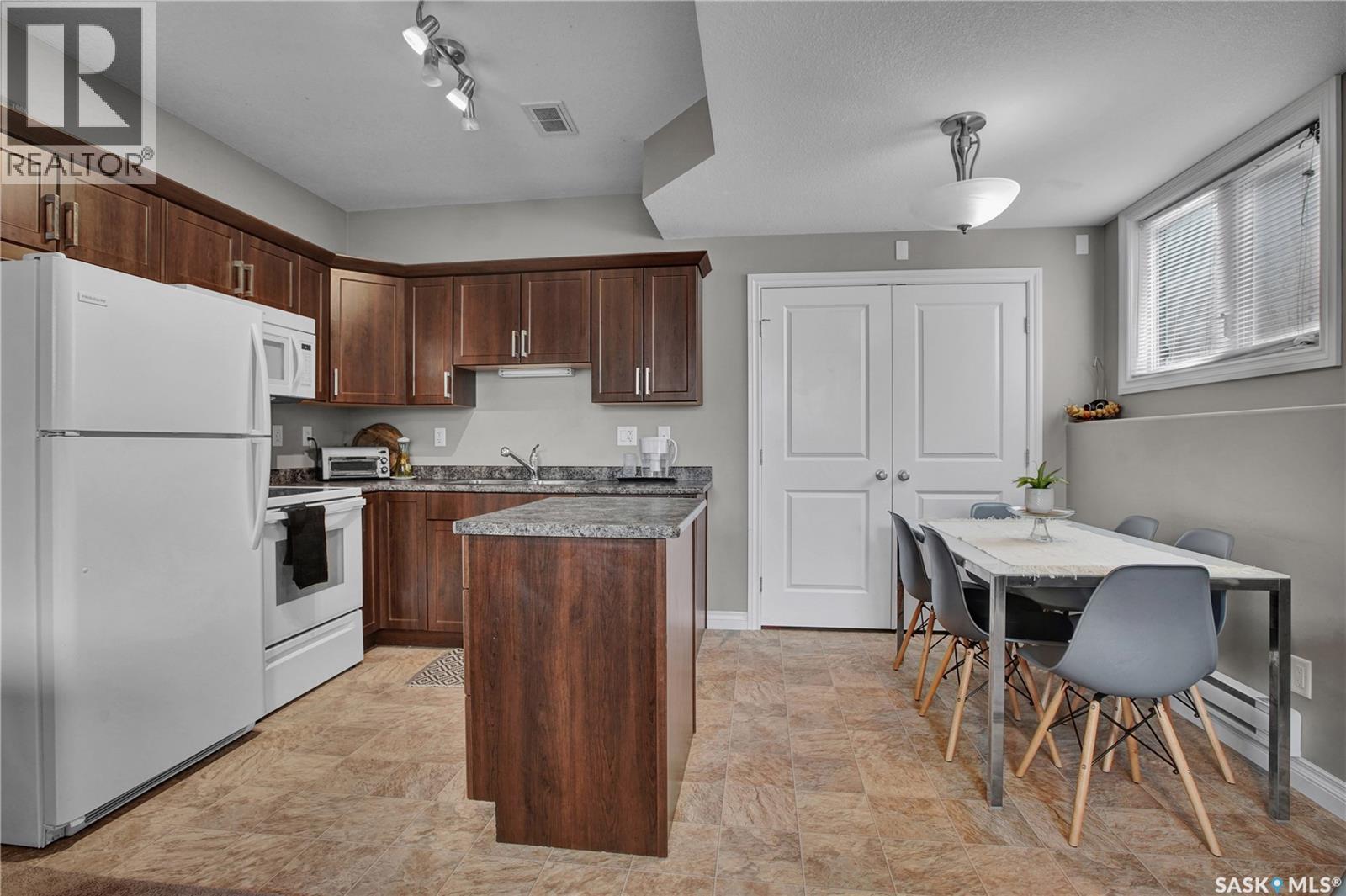 947 Pringle Cove, Saskatoon, Saskatchewan  S7T 0V6 - Photo 24 - SK020640
