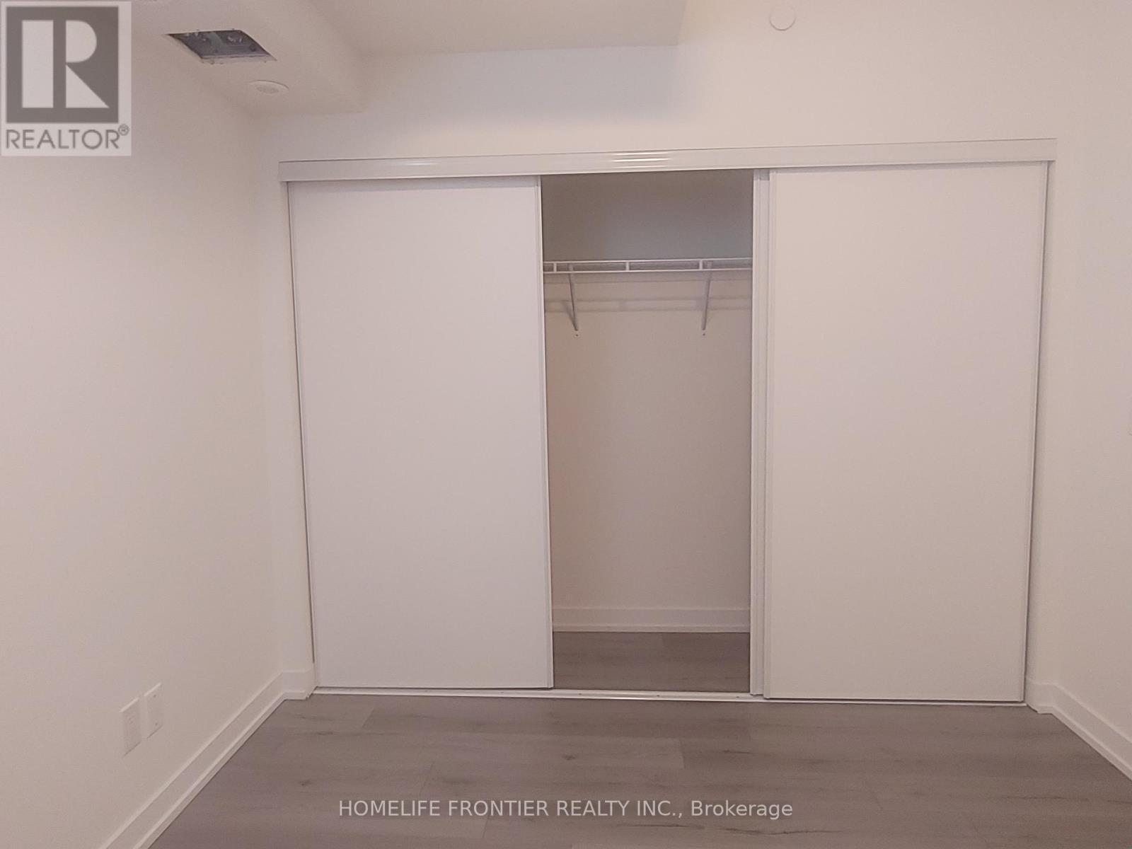 18 - 871 Sheppard Avenue W, Toronto, Ontario  M3H 2T4 - Photo 10 - C12459719