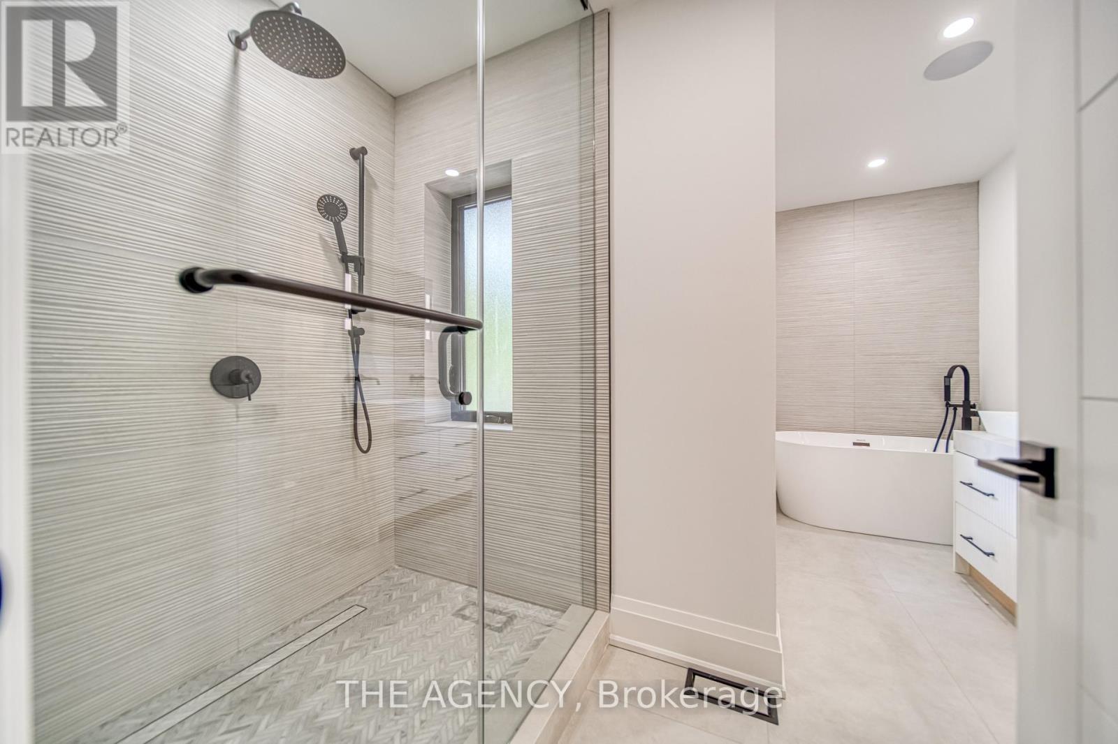 16 Duncannon Drive, Toronto, Ontario  M5P 2M1 - Photo 20 - C12459721