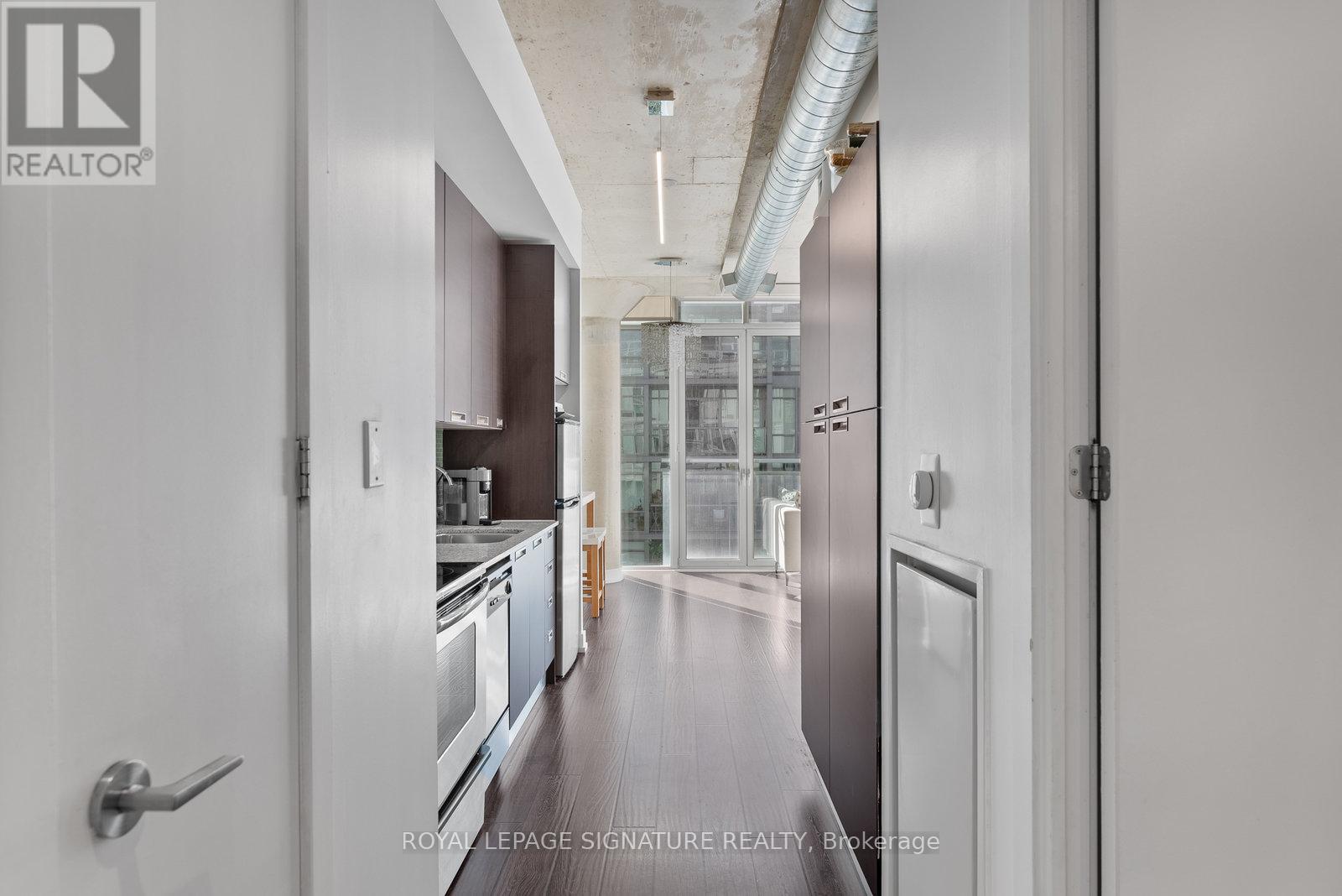 504 - 20 Stewart Street, Toronto, Ontario  M5V 1H6 - Photo 2 - C12459756