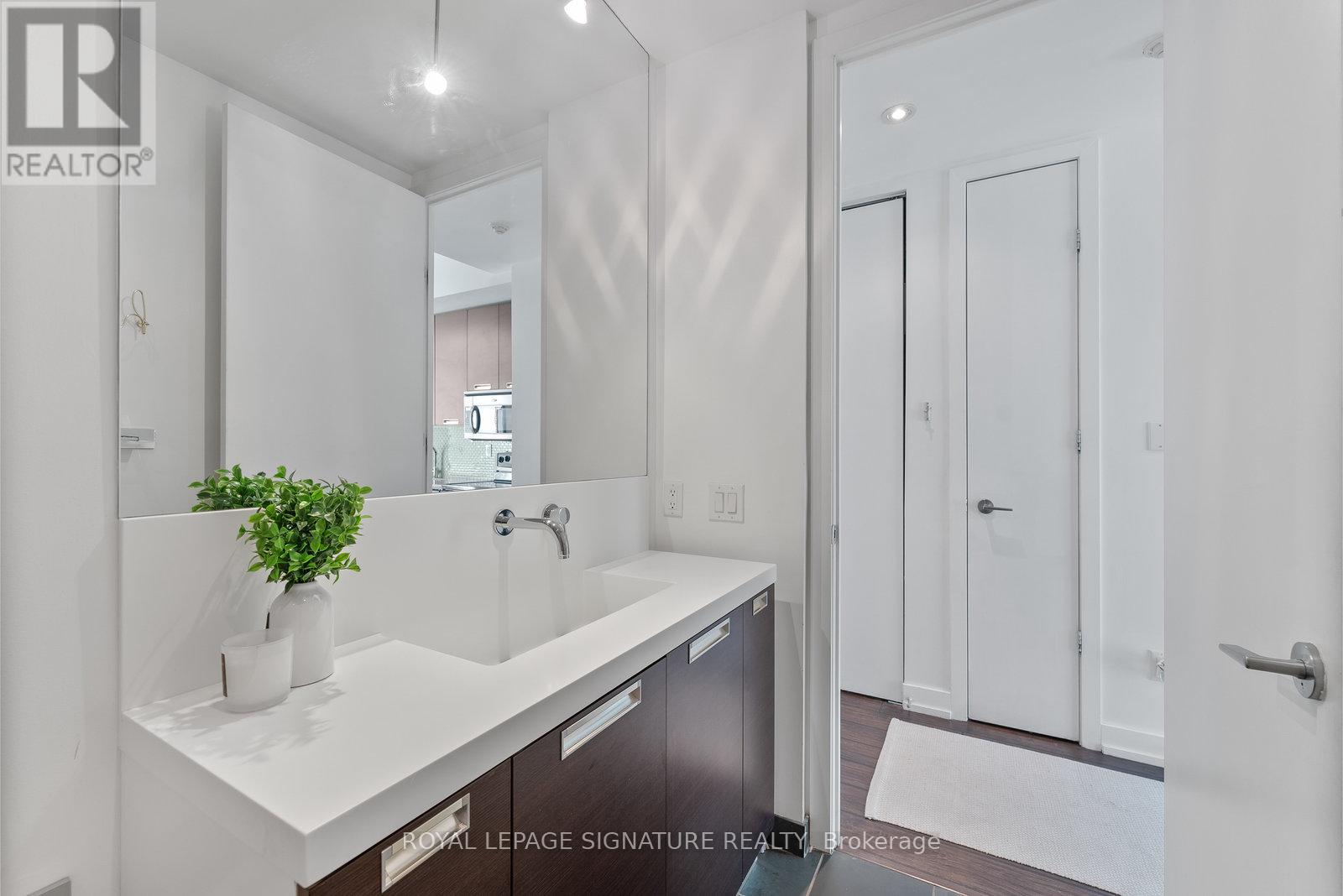 504 - 20 Stewart Street, Toronto, Ontario  M5V 1H6 - Photo 23 - C12459756