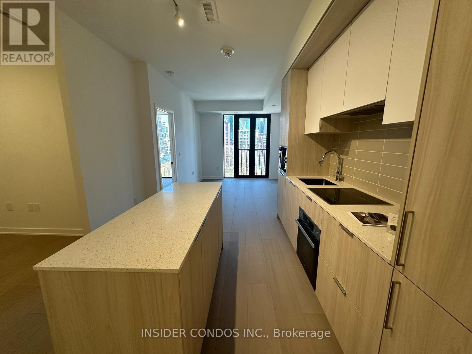 123 Portland Street, Toronto, Ontario  M5V 2N4 - Photo 6 - C12459778