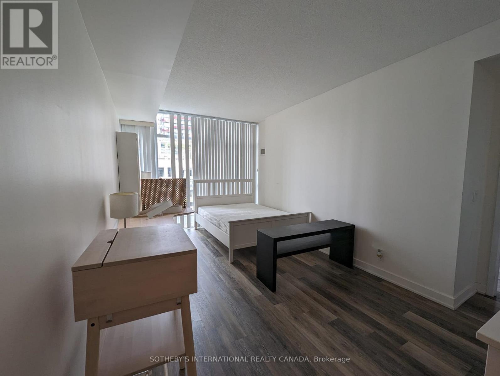 917 - 21 Nelson Street, Toronto, Ontario  M5V 3H9 - Photo 8 - C12459812