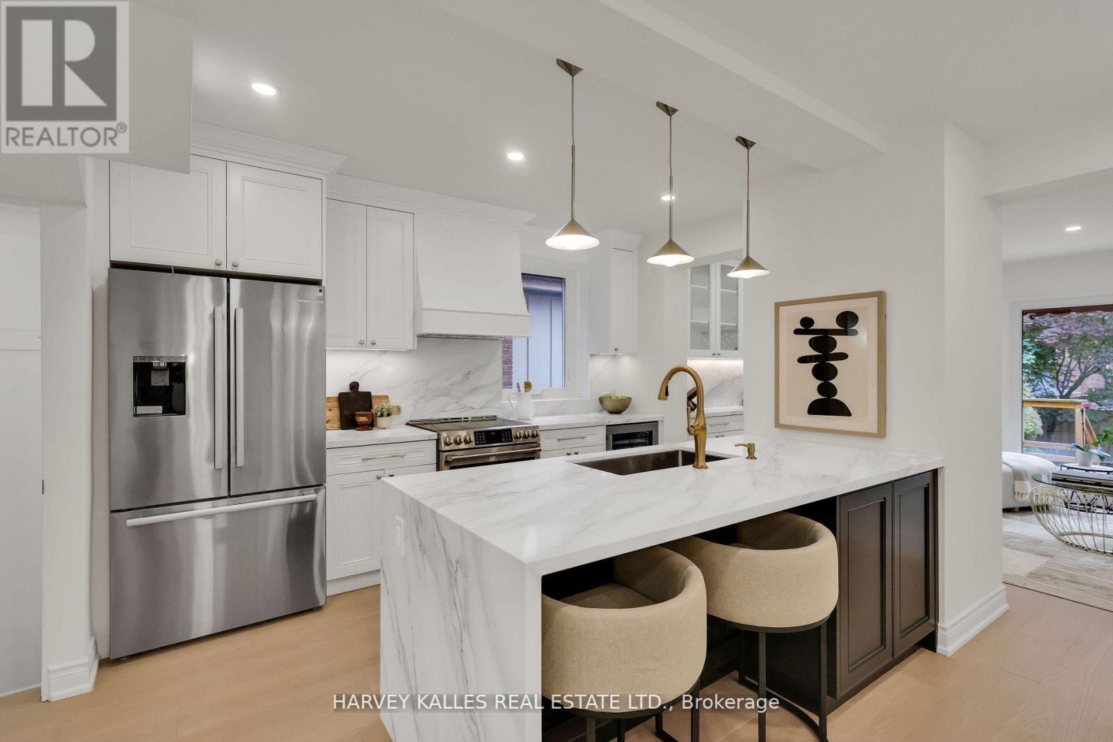 161 Brookdale Avenue, Toronto, Ontario  M5M 1P4 - Photo 12 - C12459815