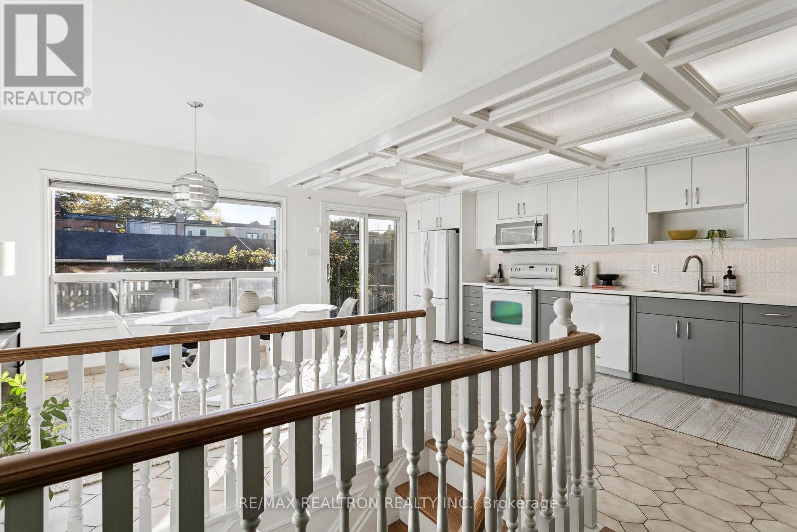 197 Margueretta Street, Toronto, Ontario  M6H 3S4 - Photo 8 - C12459834