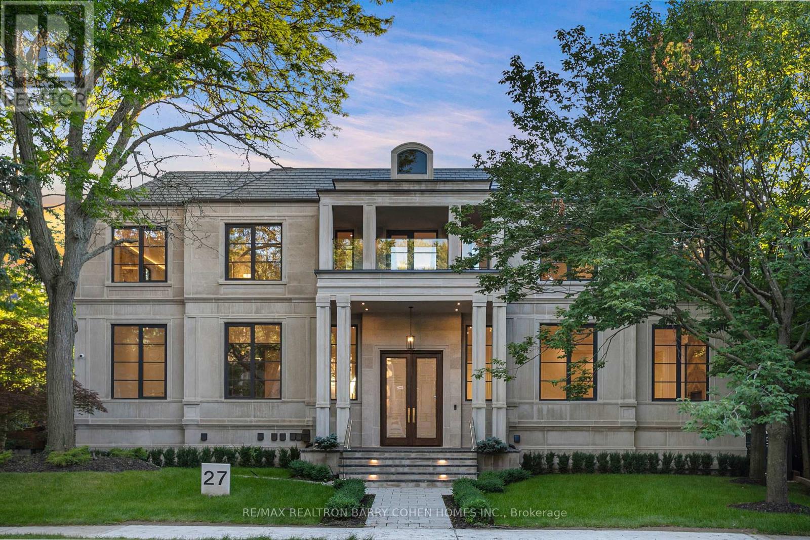 27 PENWOOD CRESCENT, Toronto, Ontario