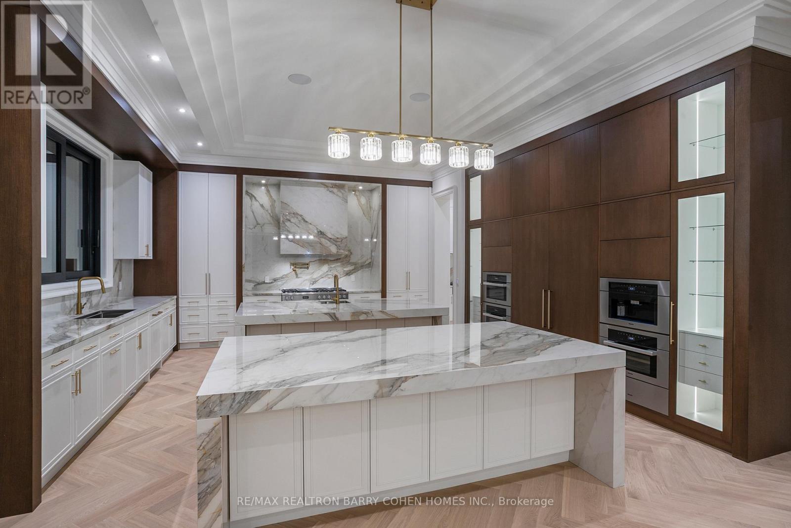 27 Penwood Crescent, Toronto, Ontario  M3B 3B1 - Photo 11 - C12459838